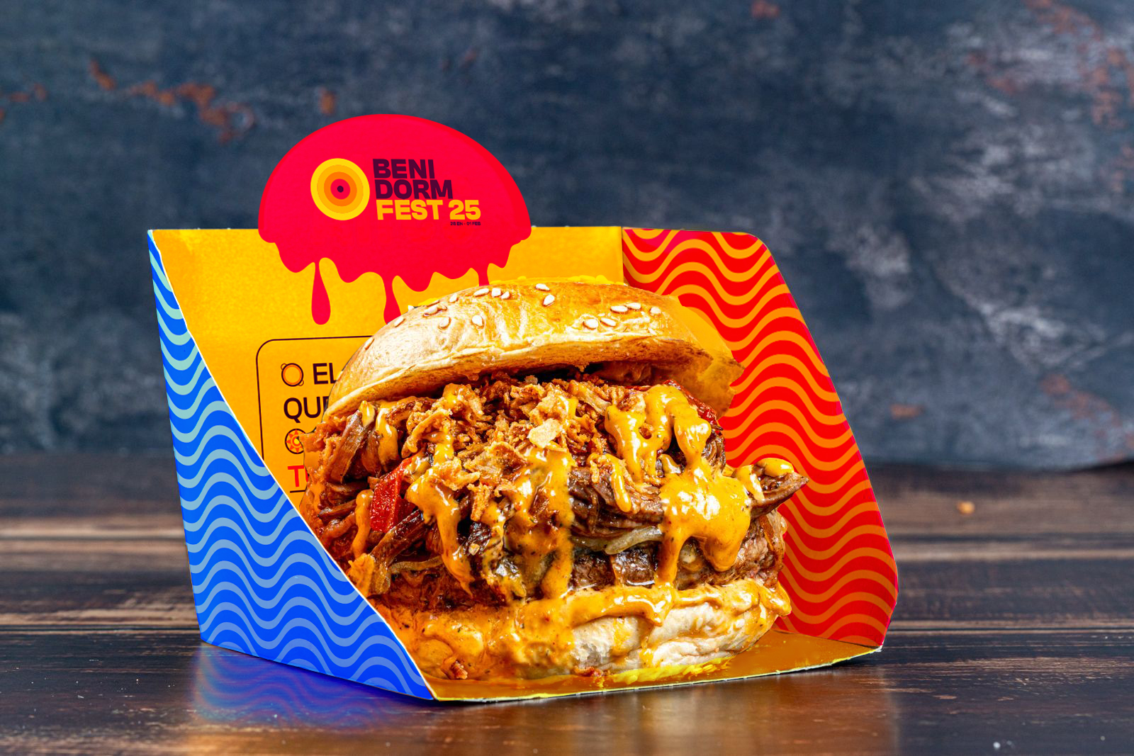 Hamburguesa Benidorm Fest 2025 — packaging y marca en Gastro League